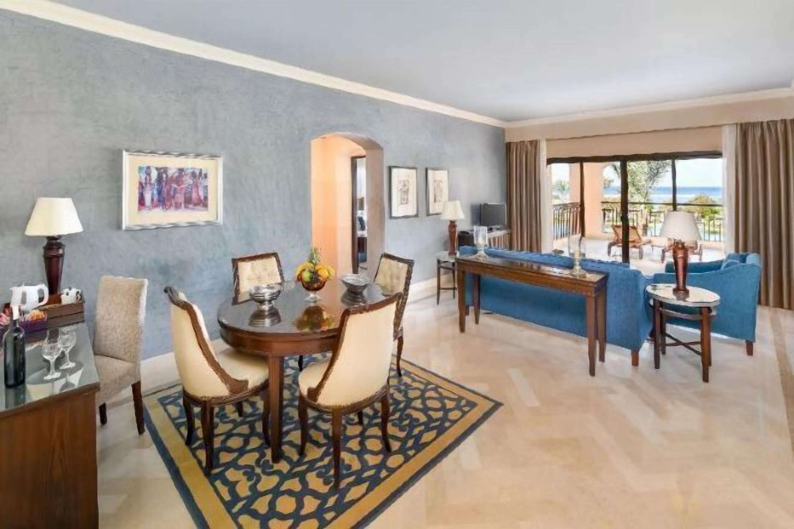 Spiseområde | 9 restauranter, frokost, lunsj og middag serveres, asiatiske retter