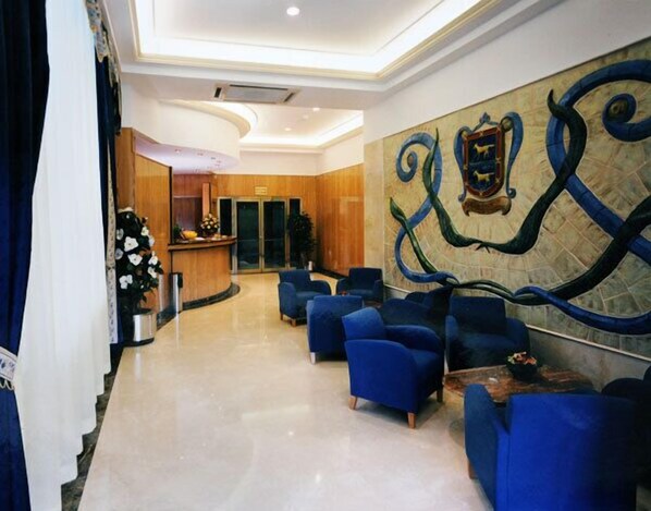 Lobby sitting area - Ciudad De Fuenlabrada (Fuenlabrada)
