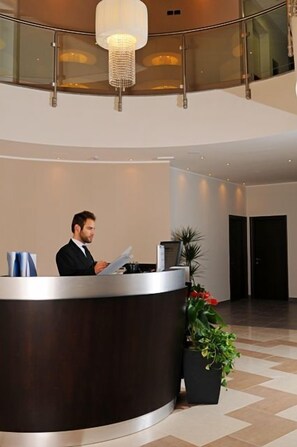 Reception - Hotel Rimini Fiera (Rimini)