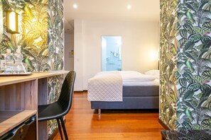 1 habitación, ropa de cama de alta calidad y minibar 