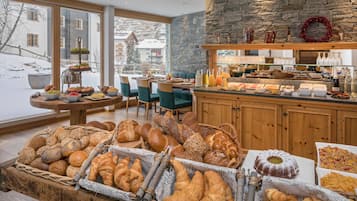 Desayuno buffet incluido todos los días