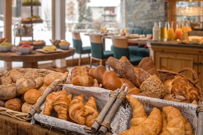 Petit-déjeuner buffet compris tous les jours