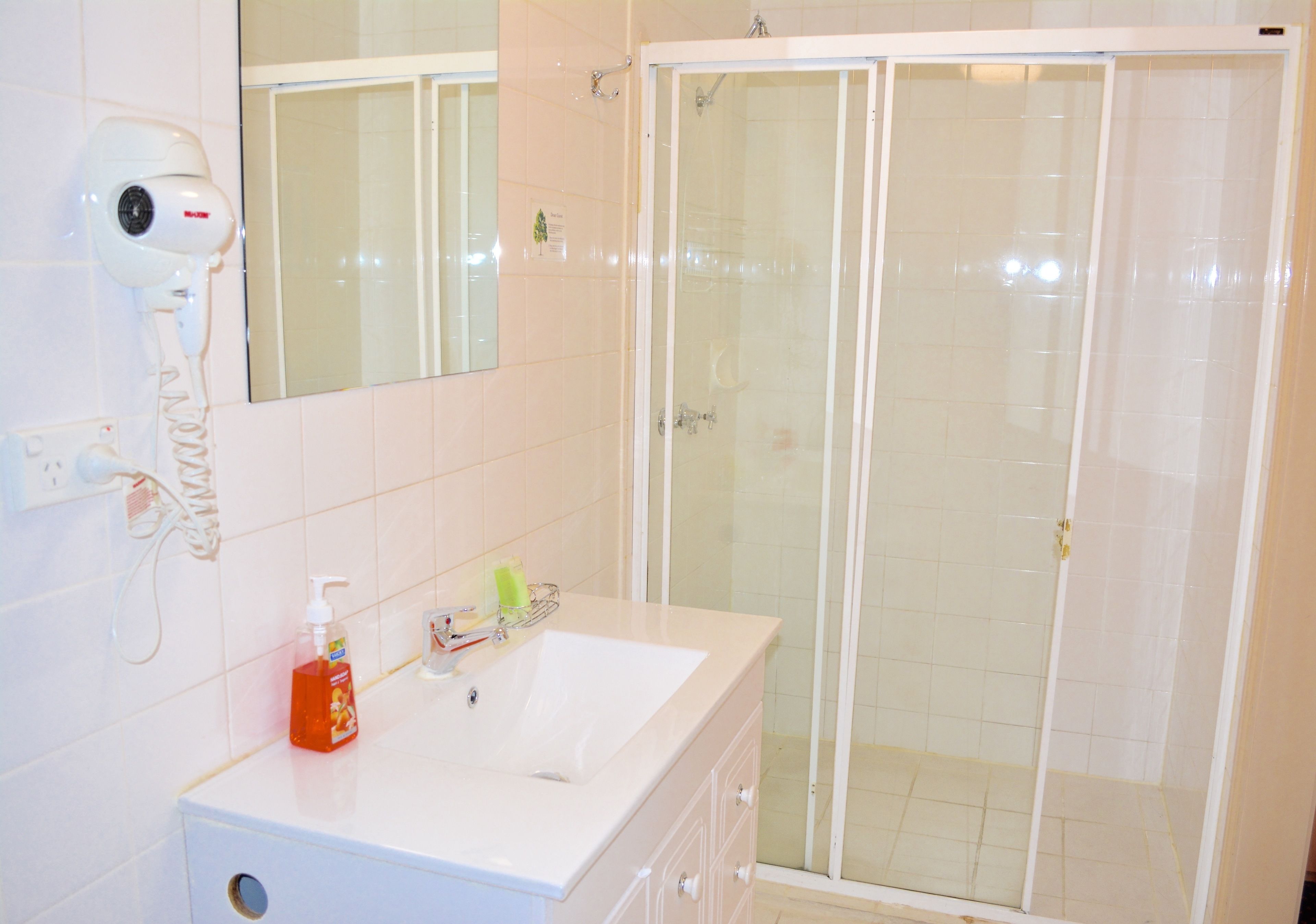 Photo - City East Motel