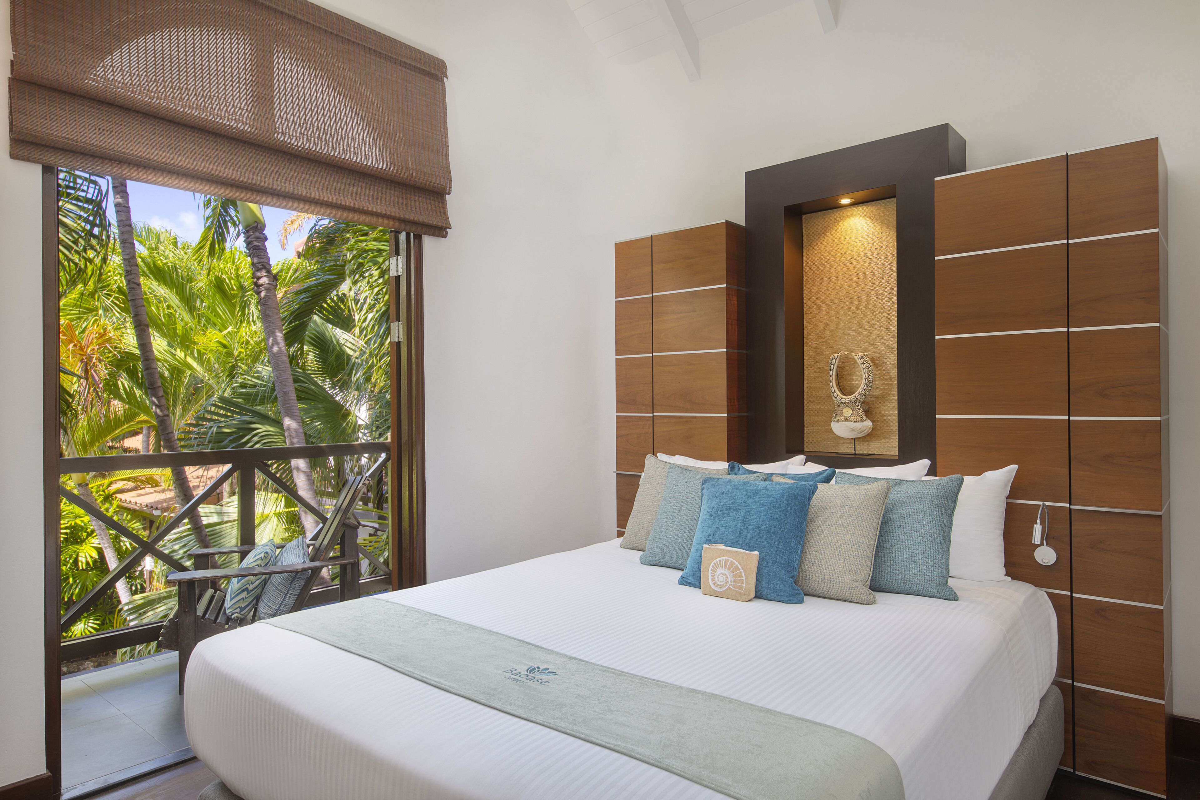 tropical pool villa | minibar, in-room safe, desk, iron/ironing board