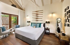 客房 (Colonial) | 迷你吧、客房内保险箱、办公桌、熨斗/熨板