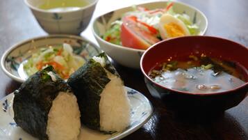 Daily full breakfast (JPY 650 per person)