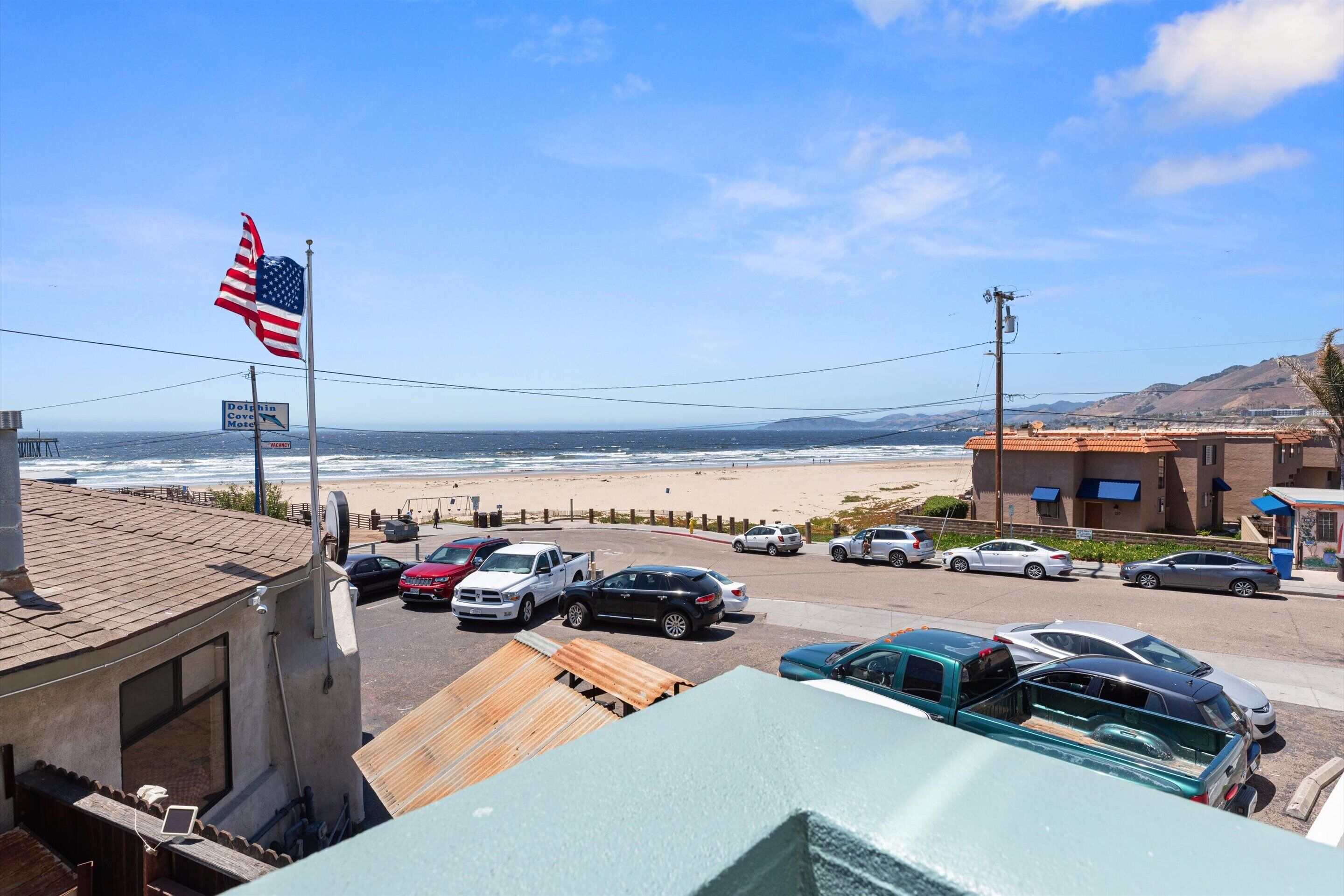 207 - Wavy Days | Terrace/patio