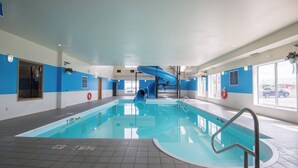Piscine intérieure