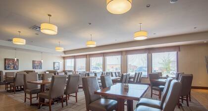 Four Points by Sheraton Saskatoon