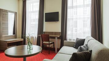 Comfort-Vierbettzimmer | 1 Schlafzimmer, Allergikerbettwaren, Schreibtisch