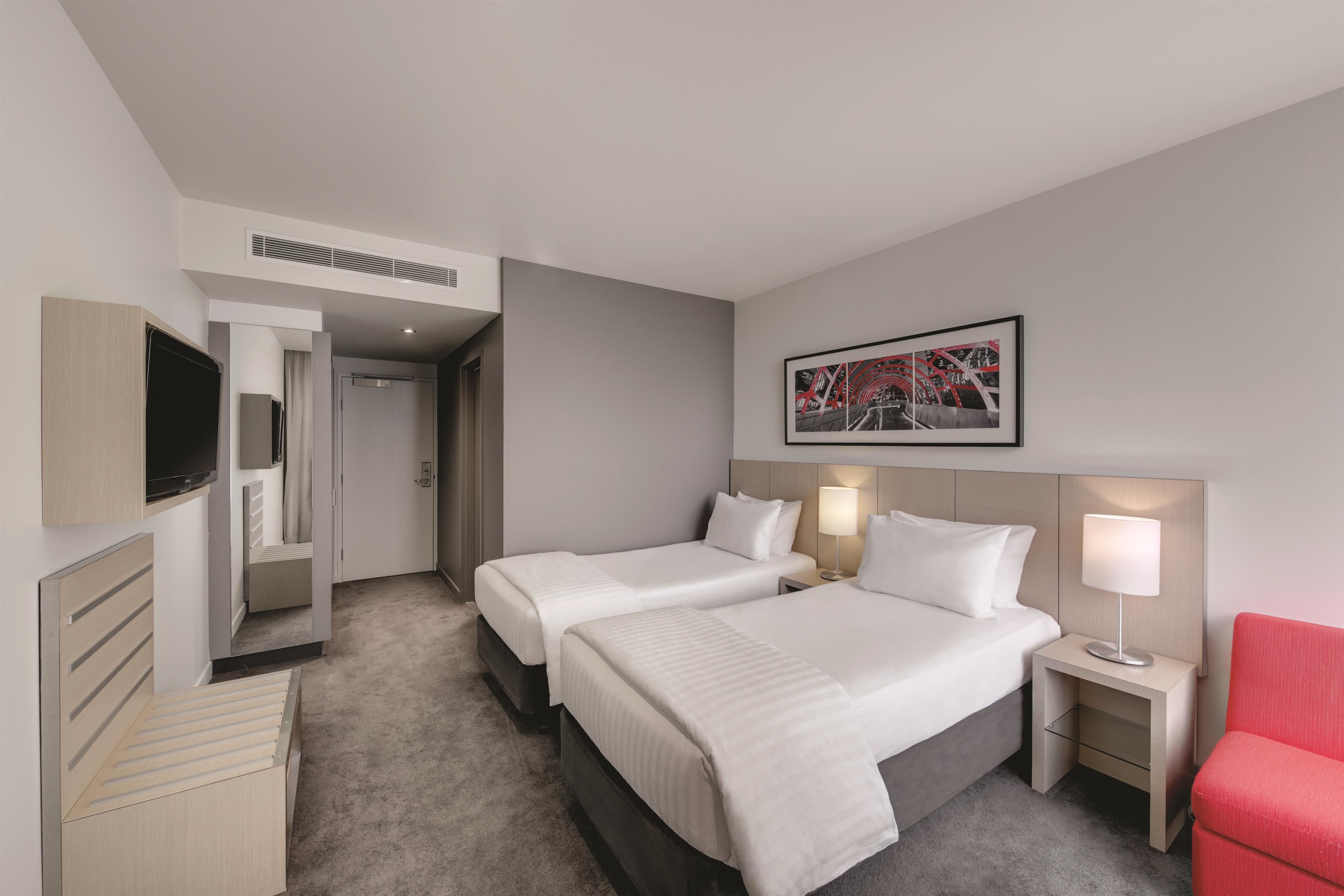Photo - Travelodge Hotel Melbourne Docklands