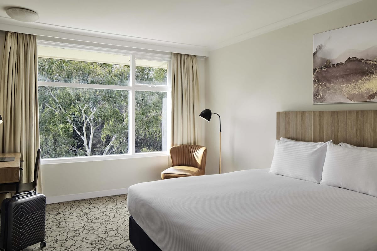 Superior Room, 1 King Bed (King)