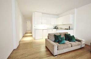 TV - Go Native London Bridge (London)