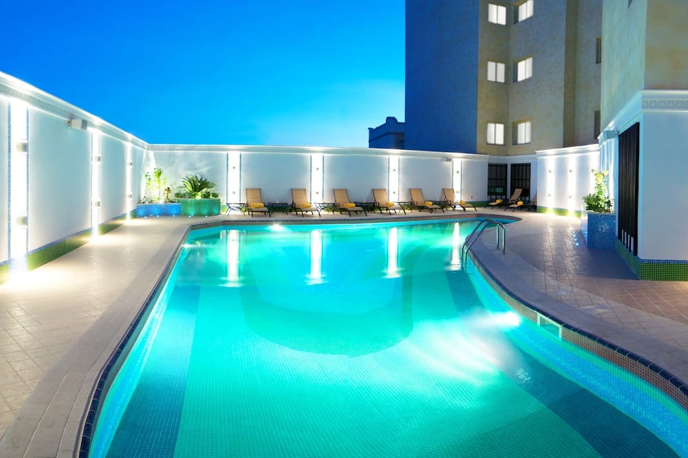 Grand Regal Hotel