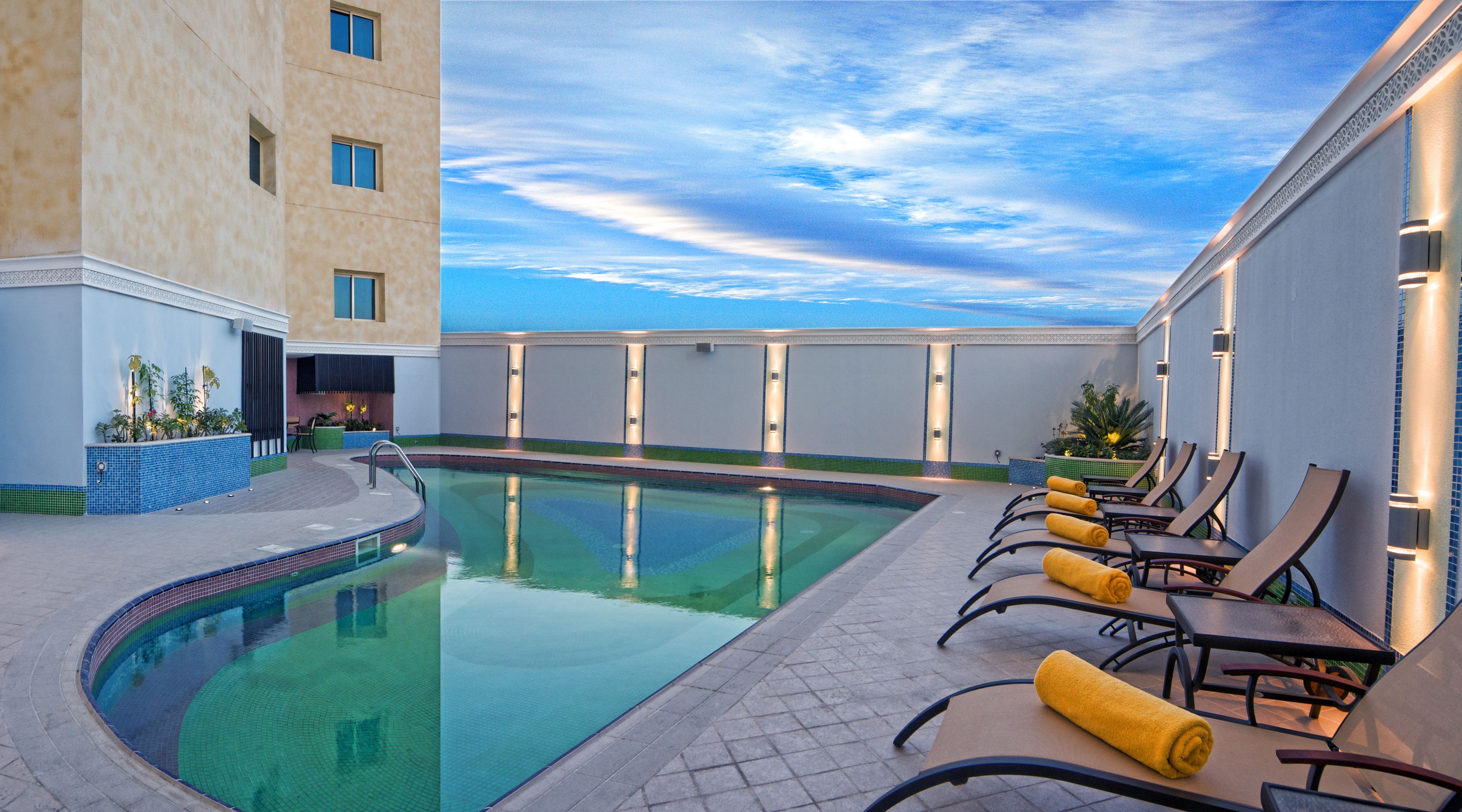 Photo - Grand Regal Hotel