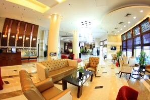 Lobby sitting area - Grand Regal Hotel (Doha)