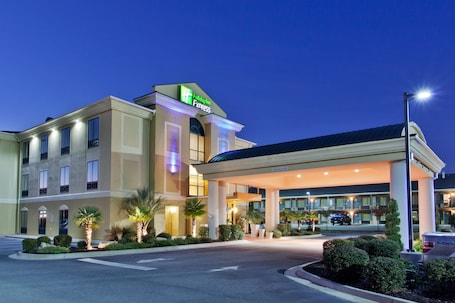 Esterni. Holiday Inn Express Hotel & Suites CORDELE NORTH by IHG