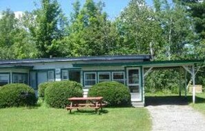 Property grounds - Patio Motor Court (Twin Mountain)