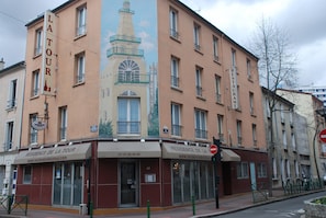 Front of property - Résidence de la Tour (Malakoff)