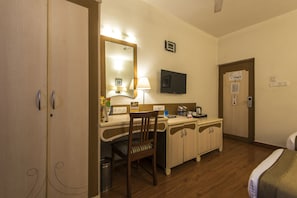 Premium bedding, Select Comfort beds, minibar, in-room safe