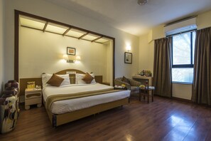 Premium Room - Park Central (Pune)