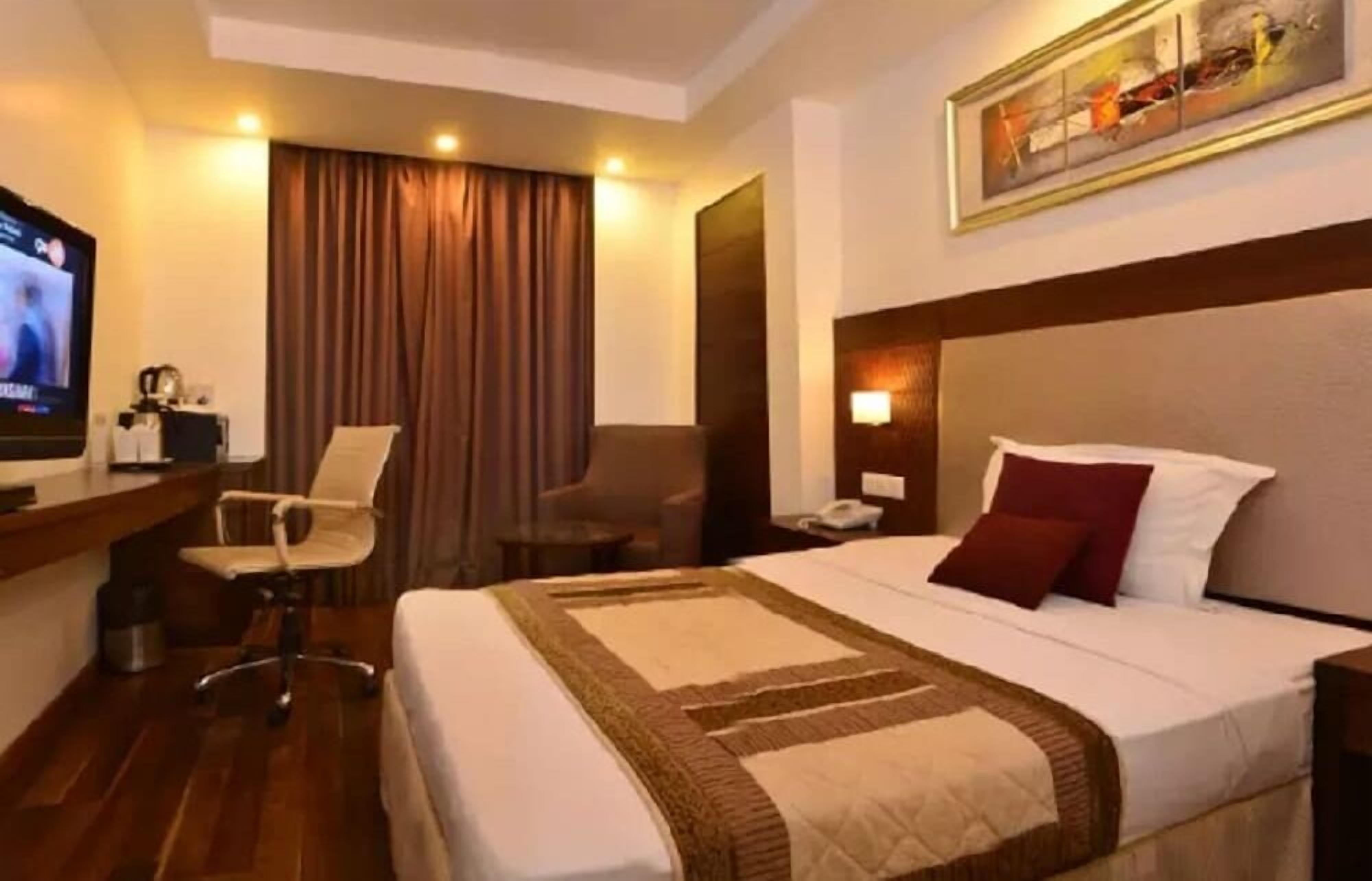 Memory-foam beds, individually decorated, individually furnished, desk