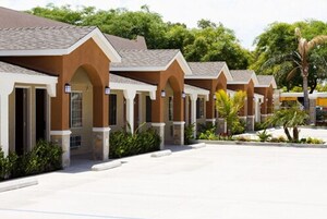 Fachada de la propiedad