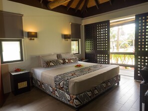 In-room safe, WiFi, bed sheets - Uprising Beach Resort (Pacific Harbour)