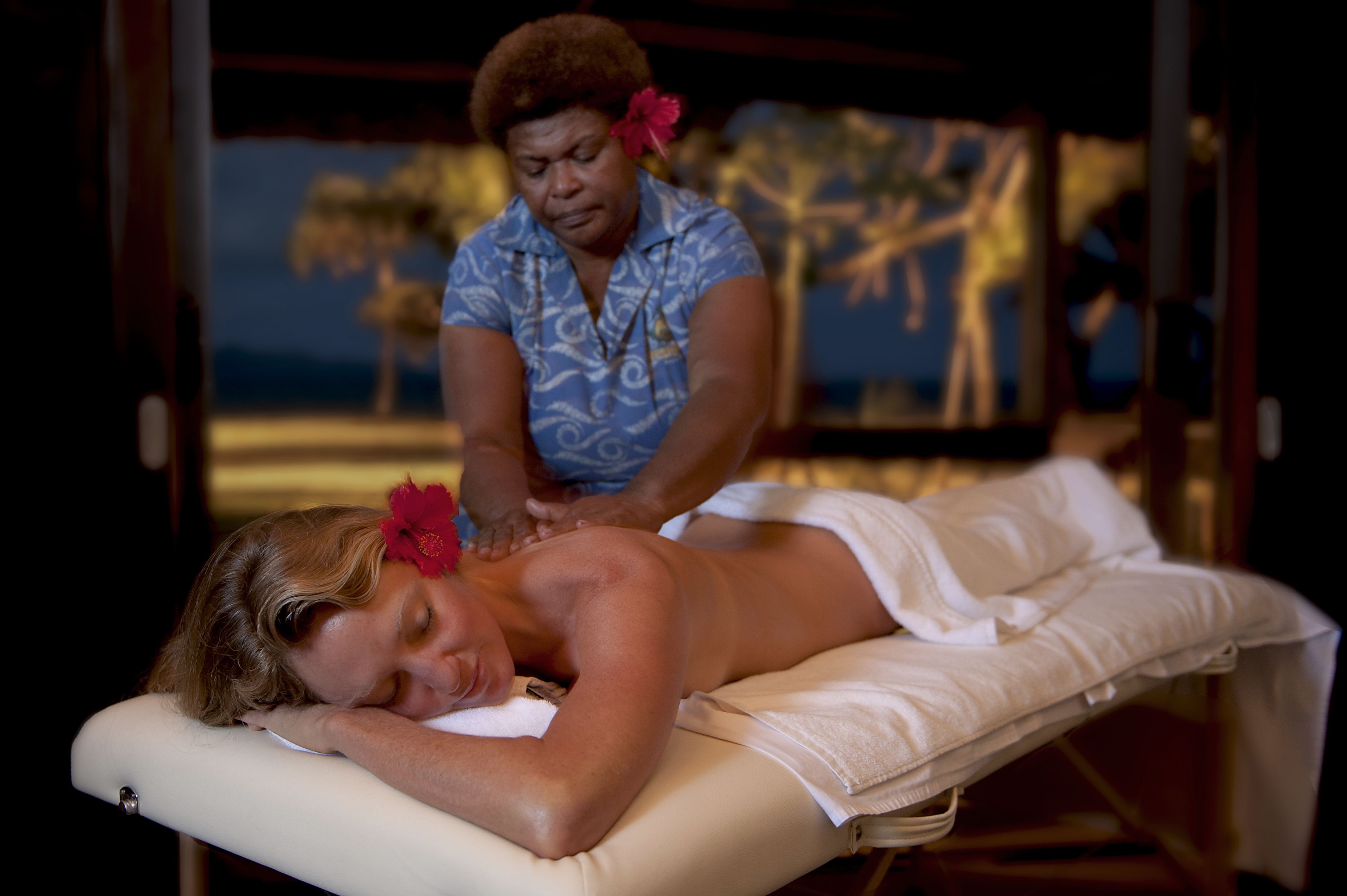 body treatments, deep-tissue massages, massages on the beach