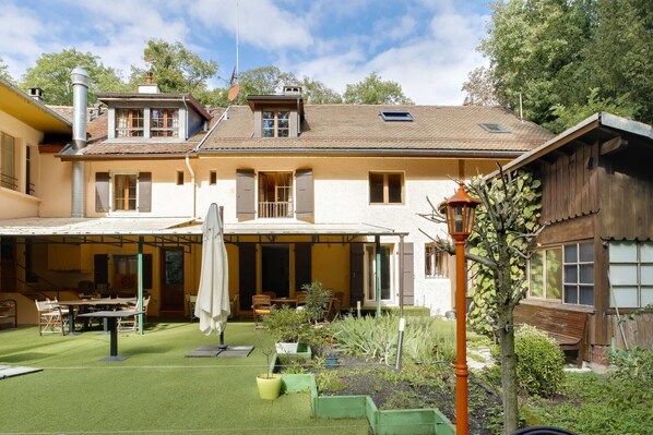 บริเวณภายนอก