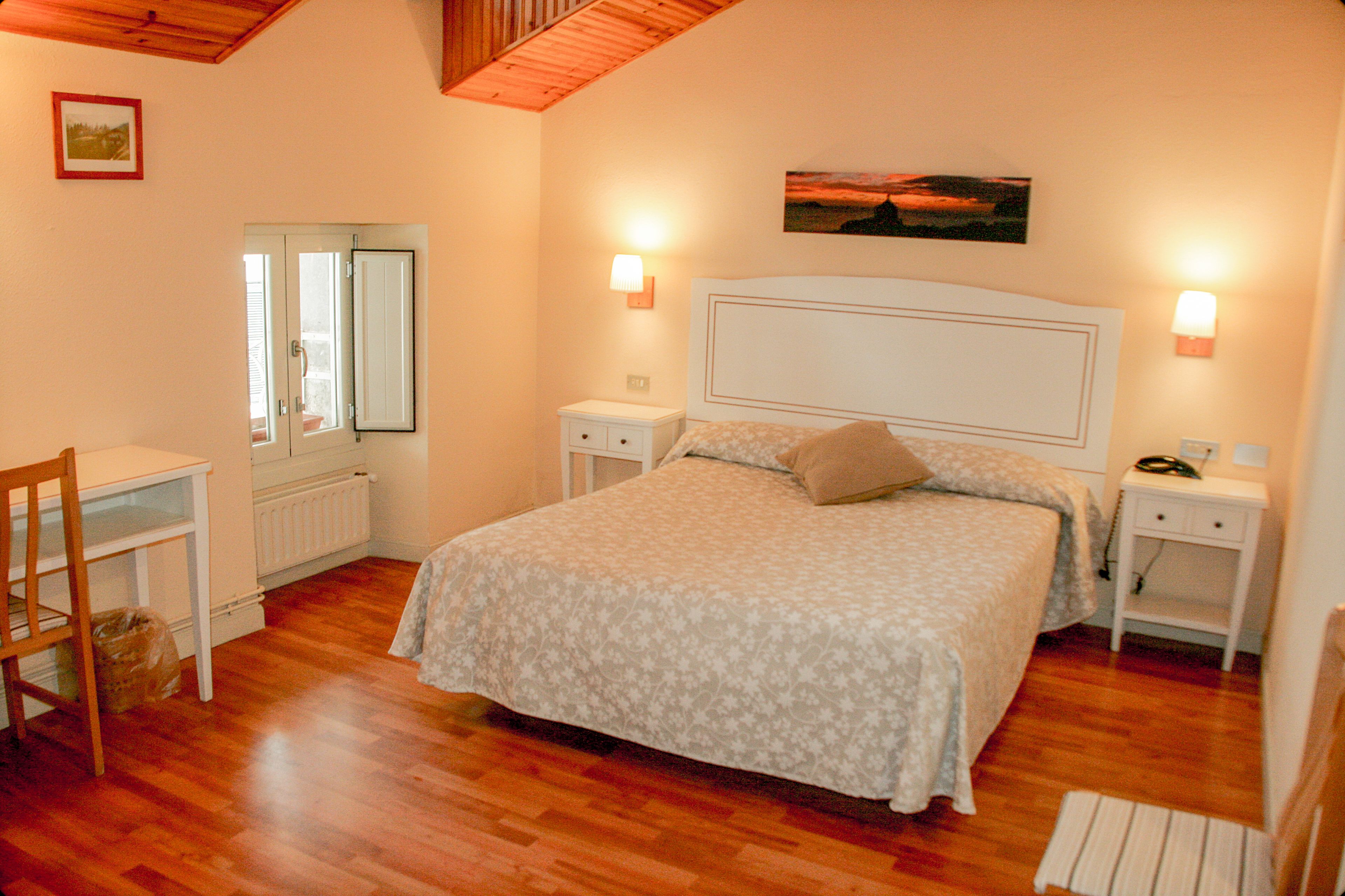 Double or Twin Room | Free cribs/infant beds, free WiFi