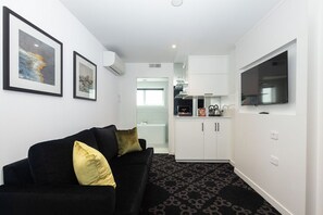 Family Suite, 2 Bedrooms | Premium bedding, down duvets, minibar, in-room safe