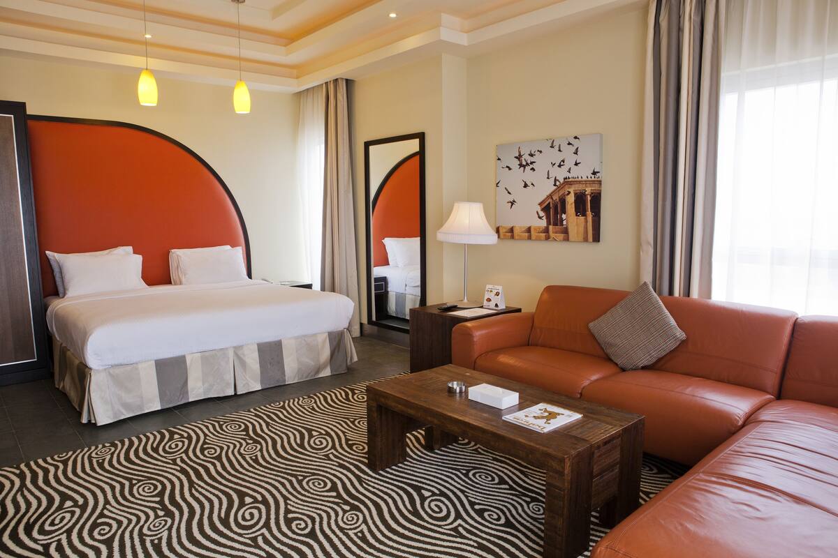 Suite, 2 Bedrooms | Desk, iron/ironing board, WiFi (free)