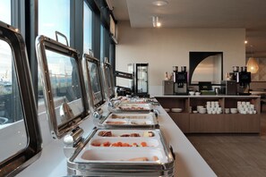 Daily buffet breakfast for a fee