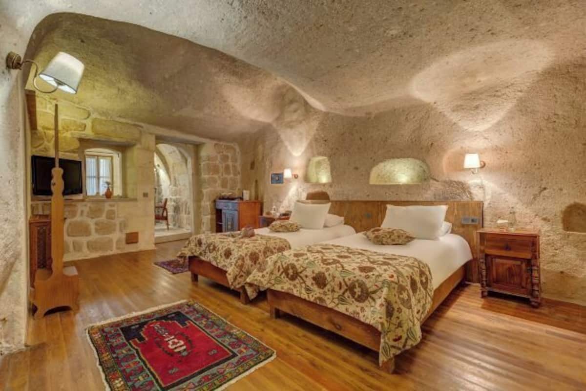 Premium bedding, minibar, in-room safe, individually decorated
