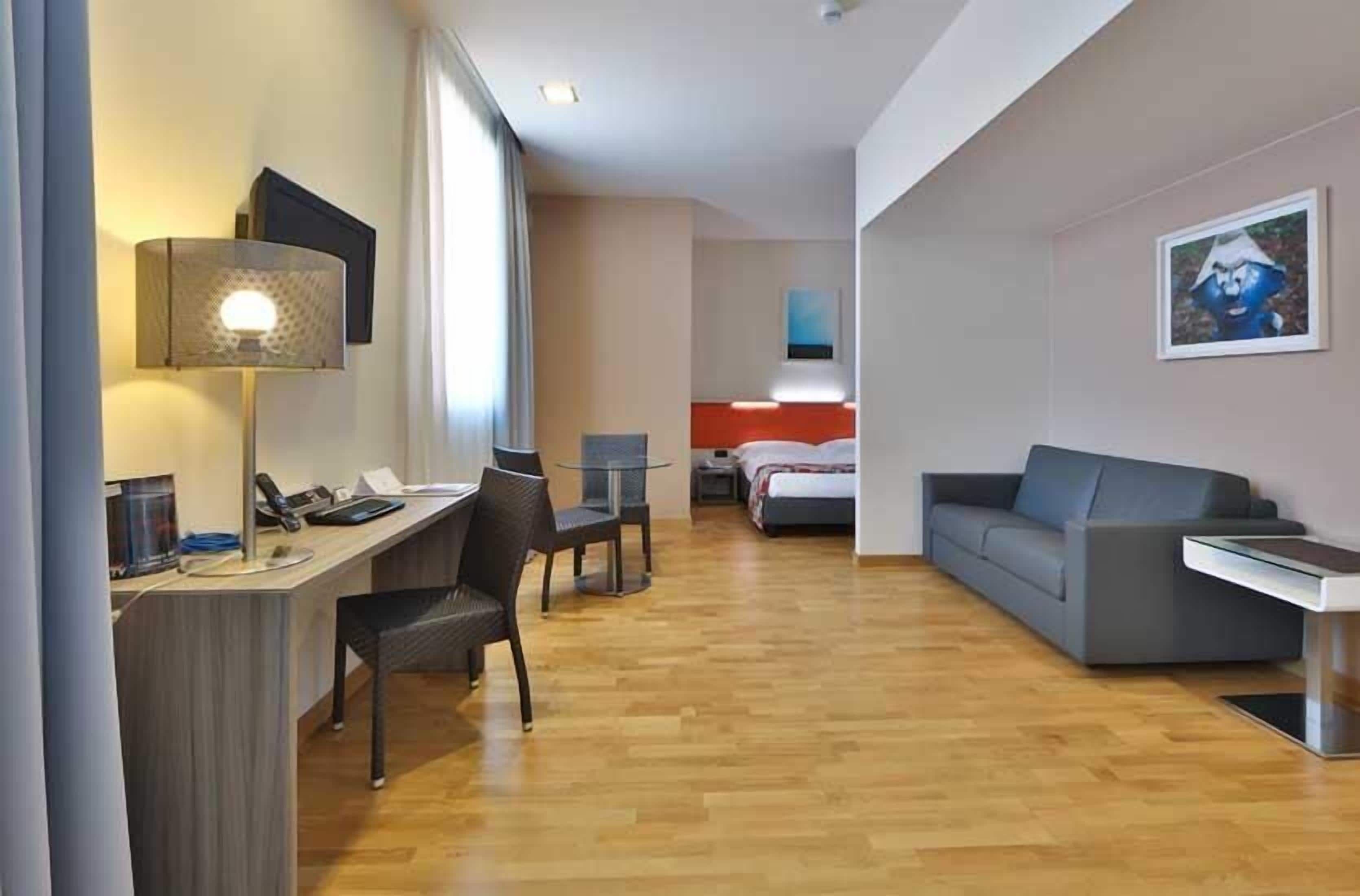 Photo - Best Western Falck Village Hotel