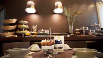 Petit déjeuner buffet compris tous les jours