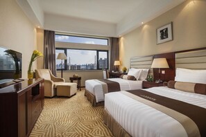 View from room - Shanghai Paradise Hotel (Shanghai)