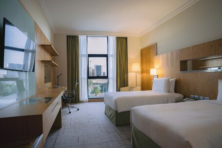 Holiday Inn Abu Dhabi, an IHG Hotel - Image 7
