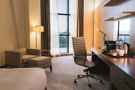 Holiday Inn Abu Dhabi, an IHG Hotel - Image 37