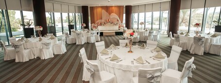 Holiday Inn Abu Dhabi, an IHG Hotel - Image 35