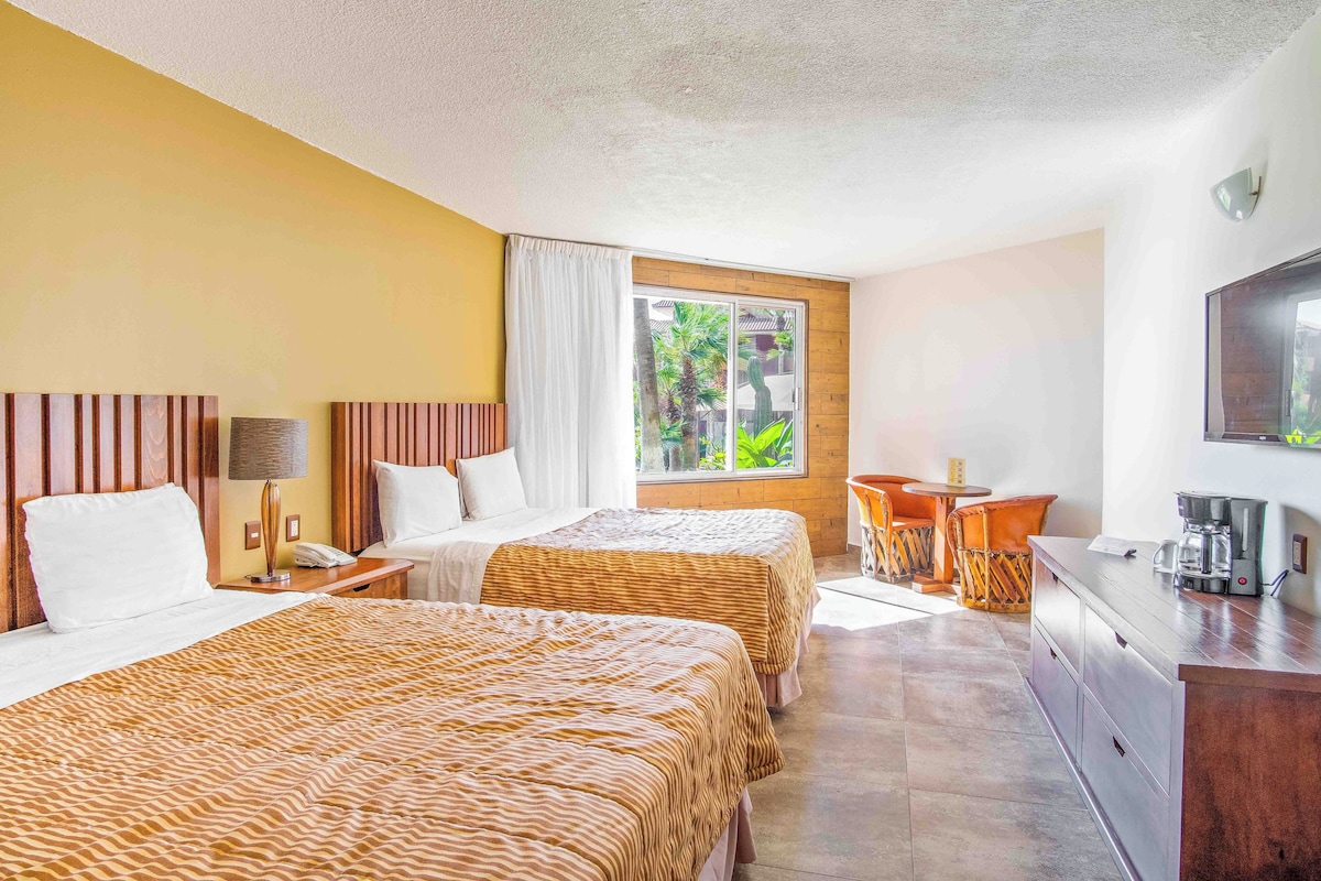 Standard Double With Partial Ocean View Wheelchair Friendly | In-room safe, bed sheets