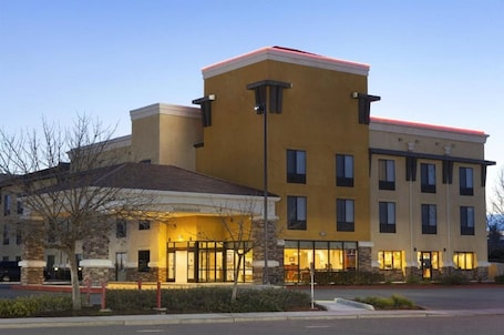 Exterior. University Hotel - Davis Area by IHG