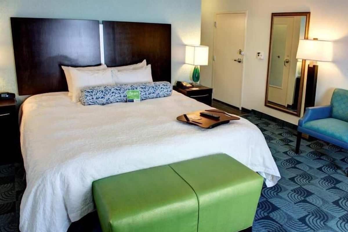 Hypo-allergenic bedding, in-room safe, desk, laptop workspace