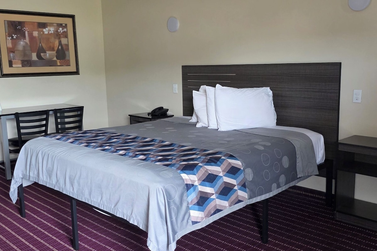 Blackout drapes, soundproofing, iron/ironing board (on request)