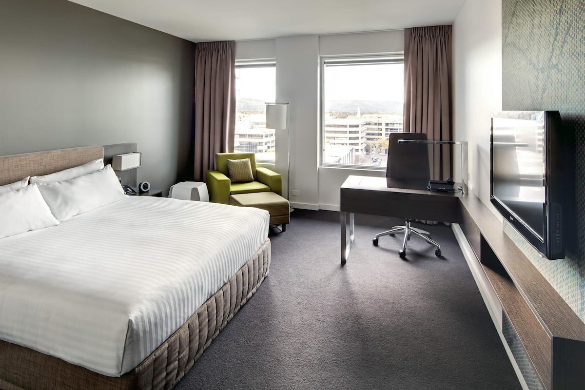 Deluxe-Zimmer, 1 King-Bett, Stadtblick