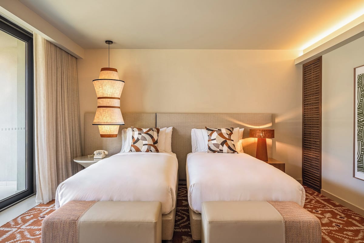 Premium bedding, minibar, in-room safe, desk