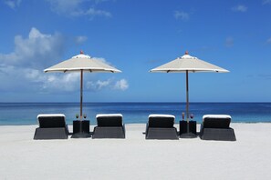 Perto da praia, massagens na praia, bar na praia, passeios de caiaque 