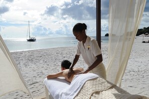 Massagens com pedras quentes, massagens musculares profundas