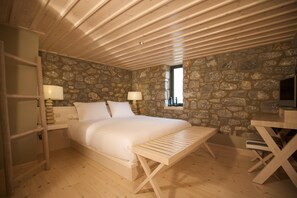 In-room safe, blackout curtains, soundproofing, free WiFi